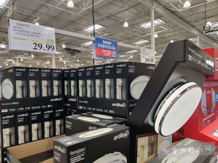 独家！【加东版】Costco店内实拍，有效期至2月8日！iPhone月供https://www.canadadz.com/wp-content/uploads/2026/02/2026020220165739-700x525.jpg、招财银柳.99、冰柜.99、海鲈鱼.99、阿迪鞋.97、加拿大队服.97、迷你香肠.99、午餐肉.99！