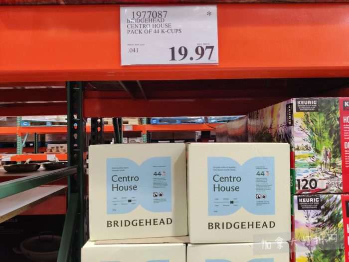 独家！【加东版】Costco店内实拍，有效期至2月8日！iPhone月供https://www.canadadz.com/wp-content/uploads/2026/02/2026020220175833-700x525.jpg、招财银柳.99、冰柜.99、海鲈鱼.99、阿迪鞋.97、加拿大队服.97、迷你香肠.99、午餐肉.99！