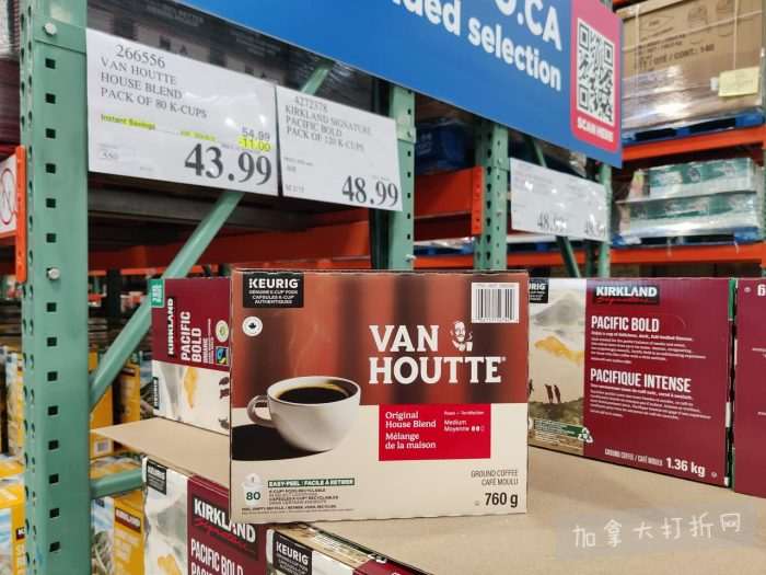 独家！【加东版】Costco店内实拍，有效期至2月8日！iPhone月供https://www.canadadz.com/wp-content/uploads/2026/02/2026020220180115-700x525.jpg、招财银柳.99、冰柜.99、海鲈鱼.99、阿迪鞋.97、加拿大队服.97、迷你香肠.99、午餐肉.99！