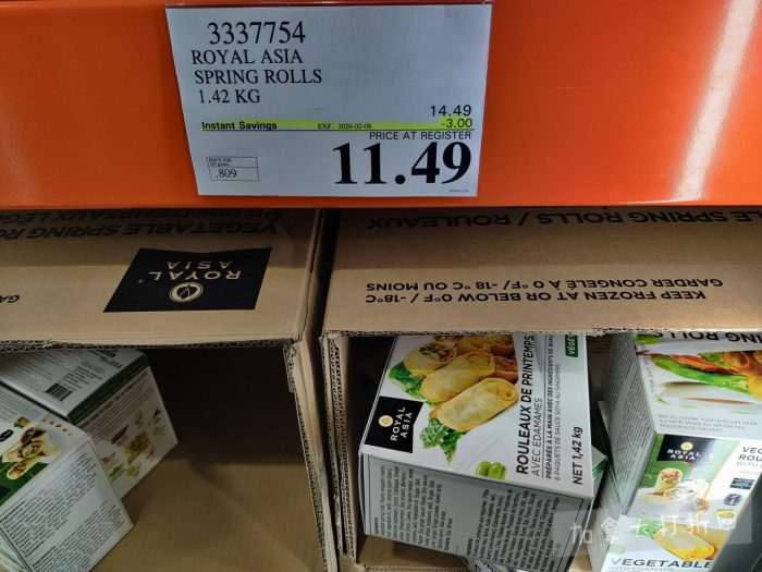 独家！【加东版】Costco店内实拍，有效期至2月8日！iPhone月供https://www.canadadz.com/wp-content/uploads/2026/02/2026020220211274-700x525.jpg、招财银柳.99、冰柜.99、海鲈鱼.99、阿迪鞋.97、加拿大队服.97、迷你香肠.99、午餐肉.99！