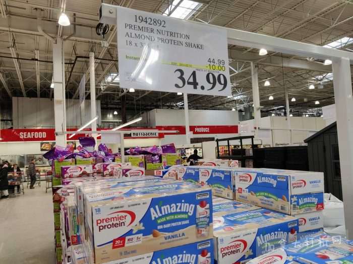 独家！【加东版】Costco店内实拍，有效期至2月8日！iPhone月供https://www.canadadz.com/wp-content/uploads/2026/02/2026020220232755-700x525.jpg、招财银柳.99、冰柜.99、海鲈鱼.99、阿迪鞋.97、加拿大队服.97、迷你香肠.99、午餐肉.99！