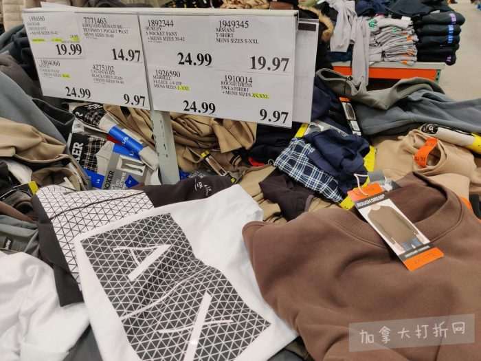 独家！【加东版】Costco店内实拍，有效期至2月8日！iPhone月供https://www.canadadz.com/wp-content/uploads/2026/02/2026020220245774-700x525.jpg、招财银柳.99、冰柜.99、海鲈鱼.99、阿迪鞋.97、加拿大队服.97、迷你香肠.99、午餐肉.99！