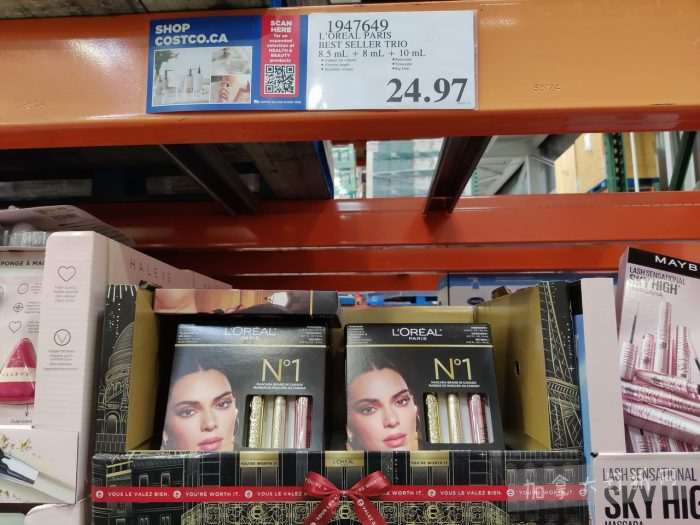 独家！【加东版】Costco店内实拍，有效期至2月8日！iPhone月供https://www.canadadz.com/wp-content/uploads/2026/02/2026020220265853-700x525.jpg、招财银柳.99、冰柜.99、海鲈鱼.99、阿迪鞋.97、加拿大队服.97、迷你香肠.99、午餐肉.99！