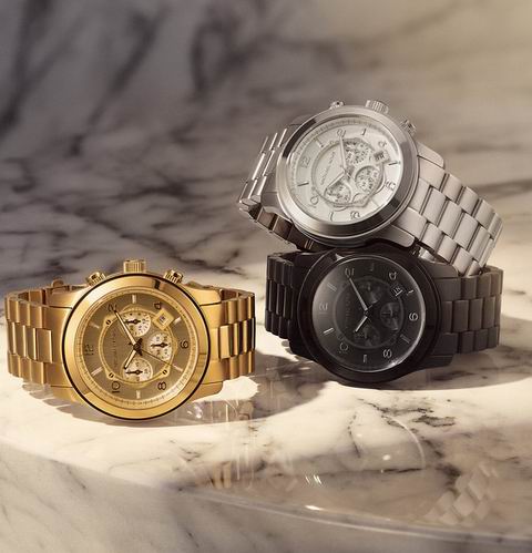  Michael Kors 男式  Runway Chronograph 三眼计时 不锈钢腕表 黑色款 229加元（官网原价 440加元）