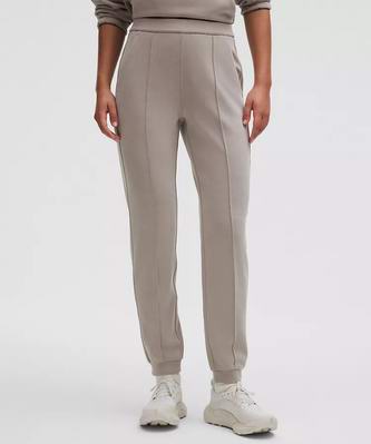 lululemon季末大促，精选时尚运动服饰3折起！入瑜伽裤、运动夹克、羽绒服、腋下包！