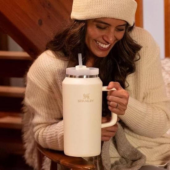 历史新低！Stanley Quencher H2.0 史丹利 64盎司巨型网红吸管杯5折 39加元包邮！