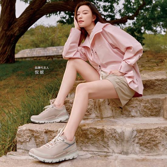 ECCO 爱步冬季大促，精选休闲鞋靴4.9折起+额外8折！低至$64！