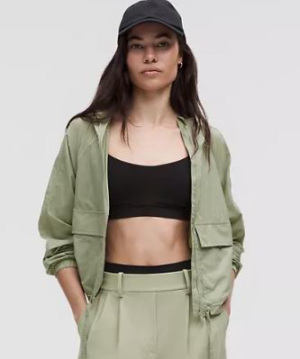 lululemon季末大促,精选时尚运动服饰3折起!入毛毛渔夫帽、瑜伽裤、冲锋衣、夹克!