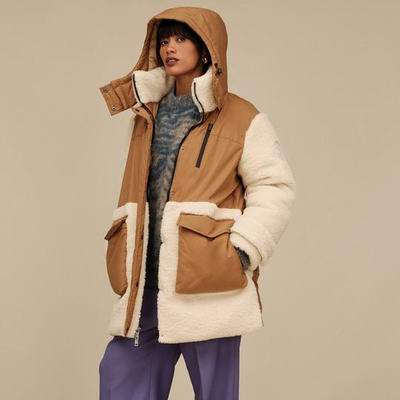 UGG新春大促，精选雪地靴、羽绒服、泰迪熊大衣5折起+额外9折+包邮！抢封面爆款严寒系列长筒靴！