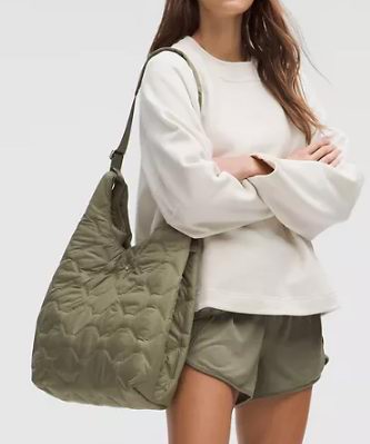 lululemon季末大促,精选时尚运动服饰3折起!入农历新年夹克、修身裙、斜挎包!