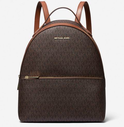 白菜价!Michael Kors Sheila 中号Logo 提花双肩包 79.2加元(原价 558加元)