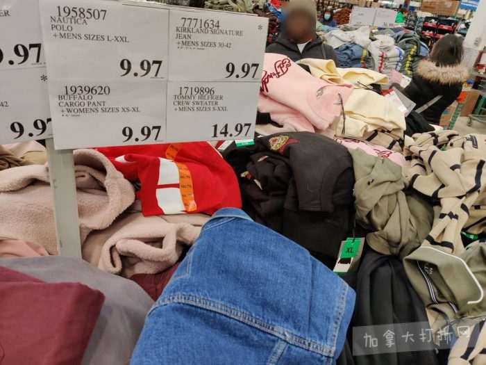 独家！【加东版】Costco店内实拍，有效期至3月8日！UGG毛毯19.99、鳕鱼片.99、奶油蜂蜜.49、枕头2件.99、TOTO马桶盖9.99、配方奶粉.99、手袋.99、猪排骨减！