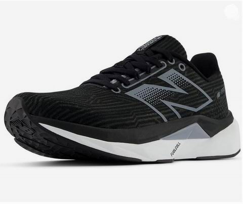  New Balance 女式 FuelCell Propel V5 跑鞋 48.06加元起（原价 149.99加元）