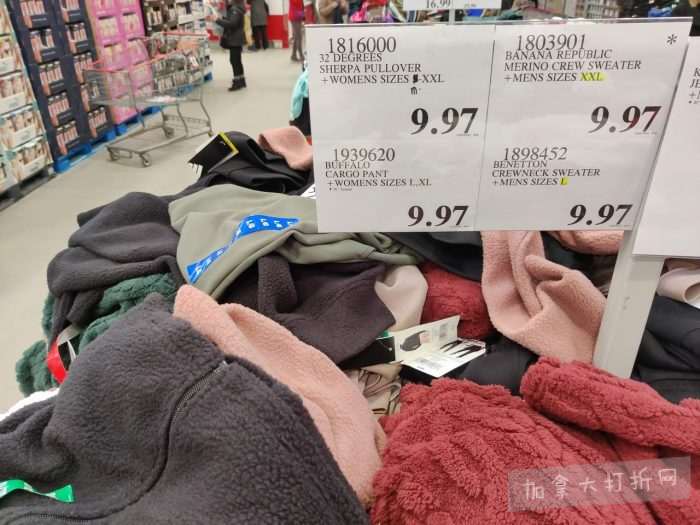 独家！【加东版】Costco店内实拍，有效期至3月15日！免费薅iPhone 16、麦芦卡蜂蜜.99、蜂蜜干果.99、烟熏三文鱼粒.99、燕麦保湿乳.99、毛毛外套.97、淋浴收纳架.99！