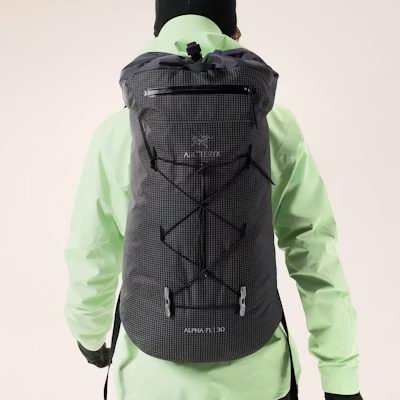 Arcteryx 始祖鸟春季大促，指定款羽绒服、户外服饰、鞋靴4.5折起+额外7折！