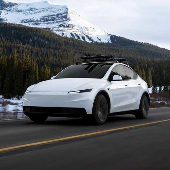 太香了！特斯拉Model Y补贴落地+车漆全免费，价格杀到$42,990！RAV4车主要哭了？