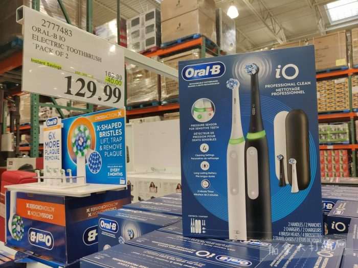 独家！【加东版】Costco店内实拍，有效期至3月22日！雅顿啵啵胶.99、虎头衫.97、冰糖梨.97、酸奶冰淇淋.99、蝴蝶虾.49、休闲鞋.97、水牙线.99、空气炸锅.97、大白兔奶糖.97！