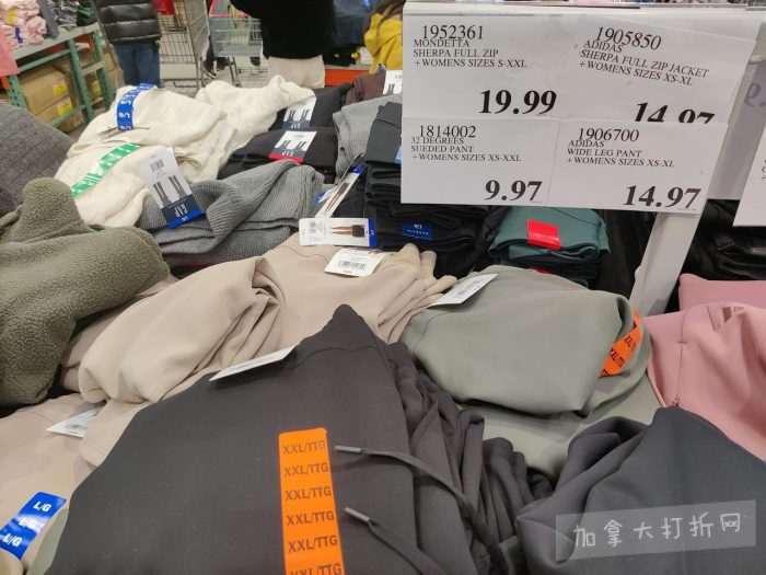 独家！【加东版】Costco店内实拍，有效期至3月22日！雅顿啵啵胶.99、虎头衫.97、冰糖梨.97、酸奶冰淇淋.99、蝴蝶虾.49、休闲鞋.97、水牙线.99、空气炸锅.97、大白兔奶糖.97！