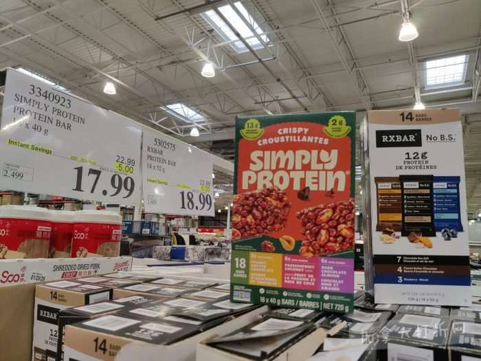 独家！【加东版】Costco店内实拍，有效期至3月22日！雅顿啵啵胶.99、虎头衫.97、冰糖梨.97、酸奶冰淇淋.99、蝴蝶虾.49、休闲鞋.97、水牙线.99、空气炸锅.97、大白兔奶糖.97！