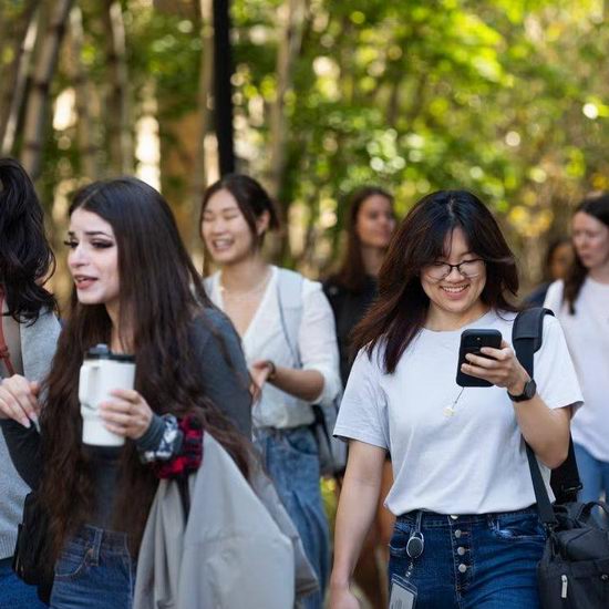 两年暴跌74%！加拿大留学签证进入“地狱模式”！