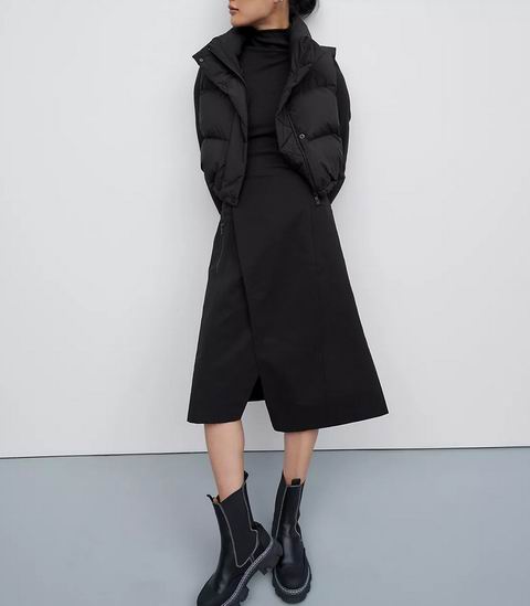 穿上直接腿长两米八！lululemon A字型高腰裹身裙 99加元（原价 198加元）