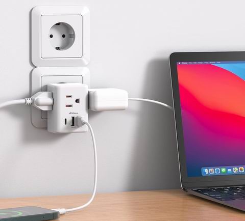  mifaso 欧洲旅行插头转换器 带3个USB充电口 7.99加元（原价 15.99加元）