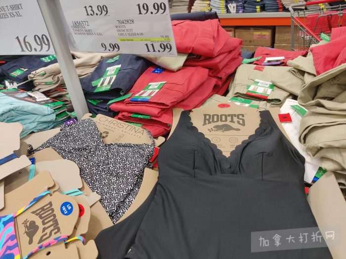 独家！【加东版】Costco店内实拍，有效期至3月29日！iPhone 17月供、大量服饰清仓、蛋白奶昔2.5折、火锅豆腐卷.99、三文鱼.99、行李箱.99、大红瓶.99、润喉糖.49！