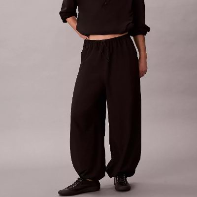 全场白菜！Calvin Klein闪购，精选男女服饰4折起+额外5折！入文胸.25、连衣裙.25、羊毛衫.7、防寒服.62