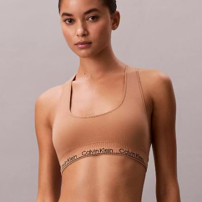 全场白菜！Calvin Klein闪购，精选男女服饰4折起+额外5折！入文胸.25、连衣裙.25、羊毛衫.7、防寒服.62