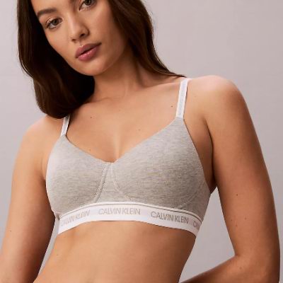 全场白菜！Calvin Klein闪购，精选男女服饰4折起+额外5折！入文胸.25、连衣裙.25、羊毛衫.7、防寒服.62