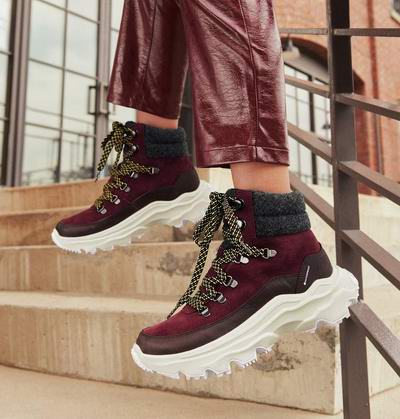 骨折价上新!Sorel 加拿大冰熊换季清仓,精选雪地靴、短靴等2.5折起+包邮!入封面款雪地靴!