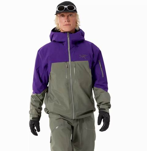  Arc'teryx 男式 Rush 冲锋衣 569.97加元（原价 950加元）！2色可选