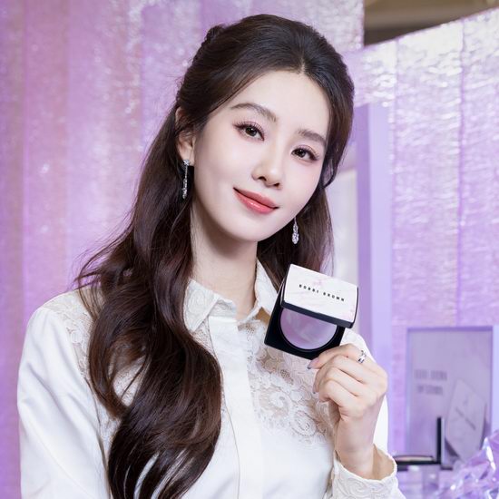 Bobbi Brown 芭比布朗全场美妆护肤品7.5折+满送价值86加元正装卸妆油！入橘子面霜、美妆超值装！