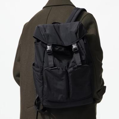 Uniqlo优衣库大促，精选服饰3折起！入单肩包.9、运动衫.9、牛仔裤.9！