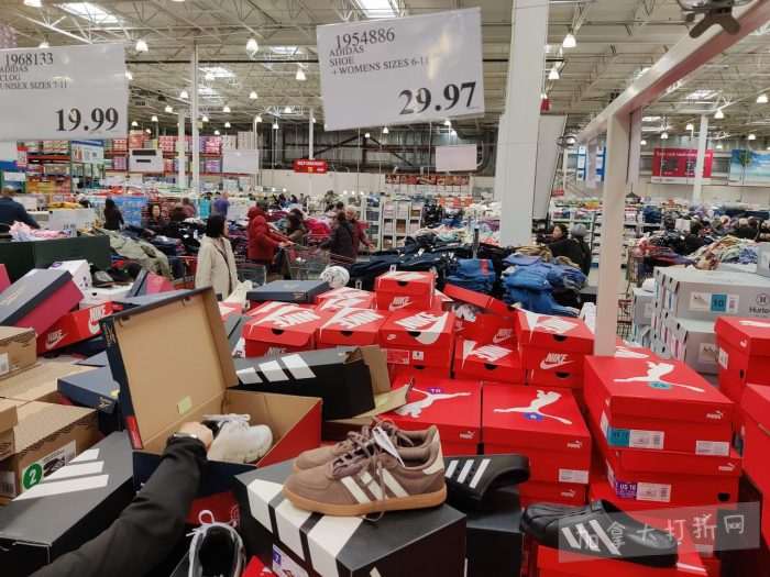独家！【加东版】Costco店内实拍，有效期至4月26日！花卉市场开放、Nike运动鞋.97、加拿大夹克.99、雀巢冰淇淋.99、脆皮鸡翅.99、FIFA足球套装.99、暖炉滤网.99！