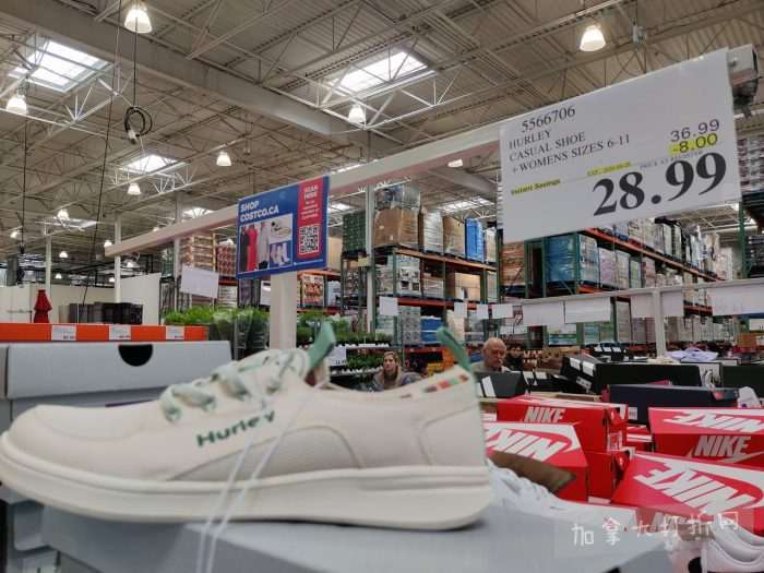 独家！【加东版】Costco店内实拍，有效期至4月26日！花卉市场开放、Nike运动鞋.97、加拿大夹克.99、雀巢冰淇淋.99、脆皮鸡翅.99、FIFA足球套装.99、暖炉滤网.99！