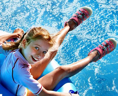  DREAM PAIRS 儿童包头凉鞋 27.94加元（原价 42.99加元）