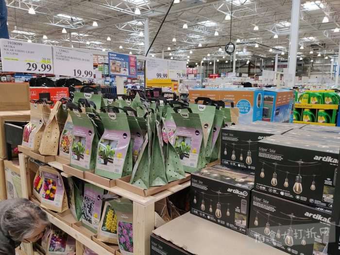 独家！【加东版】Costco店内实拍，有效期至5月3日！雅顿面霜.99、蜂蜜干果.49、花园水管.99、澳洲羊腿减、果树.99、可丽饼蛋糕.99、燕麦保湿乳.99、苹果汁.49！