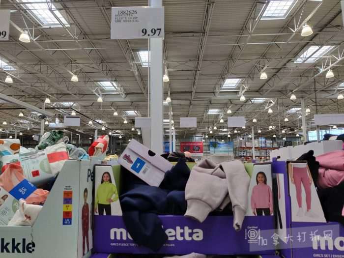 独家！【加东版】Costco店内实拍，有效期至5月3日！雅顿面霜.99、蜂蜜干果.49、花园水管.99、澳洲羊腿减、果树.99、可丽饼蛋糕.99、燕麦保湿乳.99、苹果汁.49！