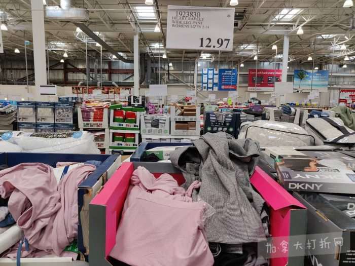 独家！【加东版】Costco店内实拍，有效期至5月3日！雅顿面霜.99、蜂蜜干果.49、花园水管.99、澳洲羊腿减、果树.99、可丽饼蛋糕.99、燕麦保湿乳.99、苹果汁.49！