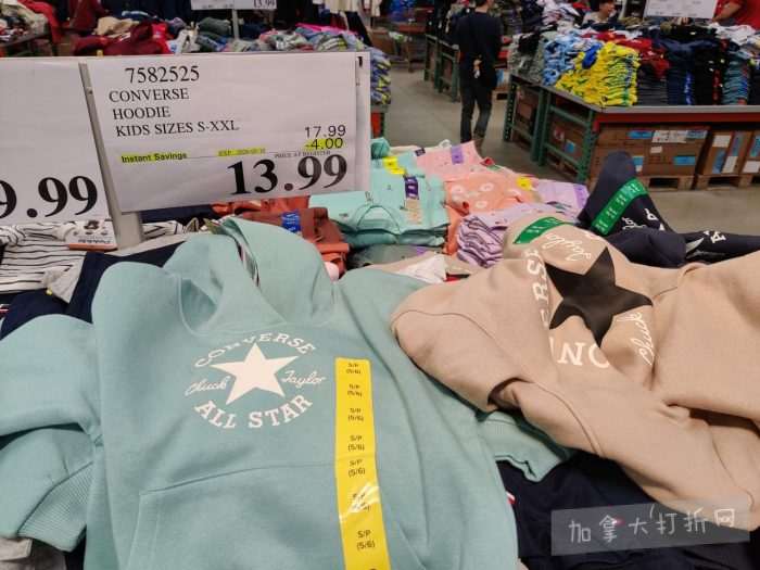 独家！【加东版】Costco店内实拍，有效期至5月3日！雅顿面霜.99、蜂蜜干果.49、花园水管.99、澳洲羊腿减、果树.99、可丽饼蛋糕.99、燕麦保湿乳.99、苹果汁.49！