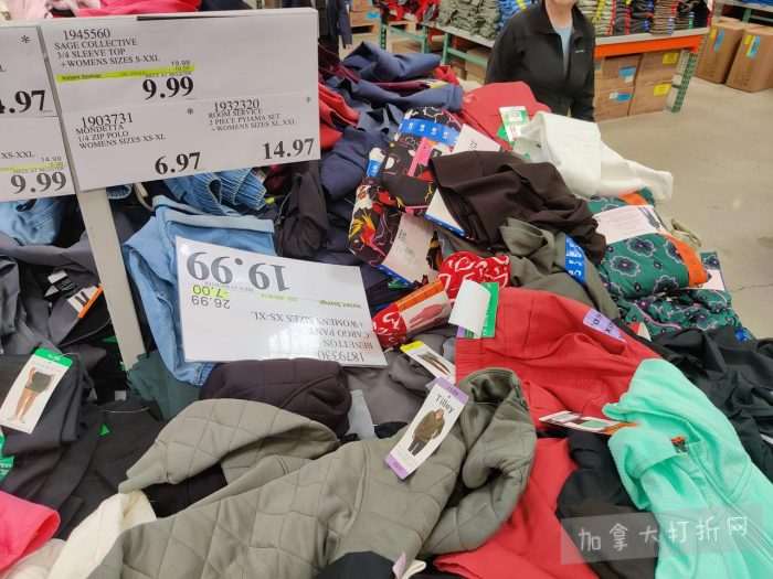 独家！【加东版】Costco店内实拍，有效期至5月3日！雅顿面霜.99、蜂蜜干果.49、花园水管.99、澳洲羊腿减、果树.99、可丽饼蛋糕.99、燕麦保湿乳.99、苹果汁.49！