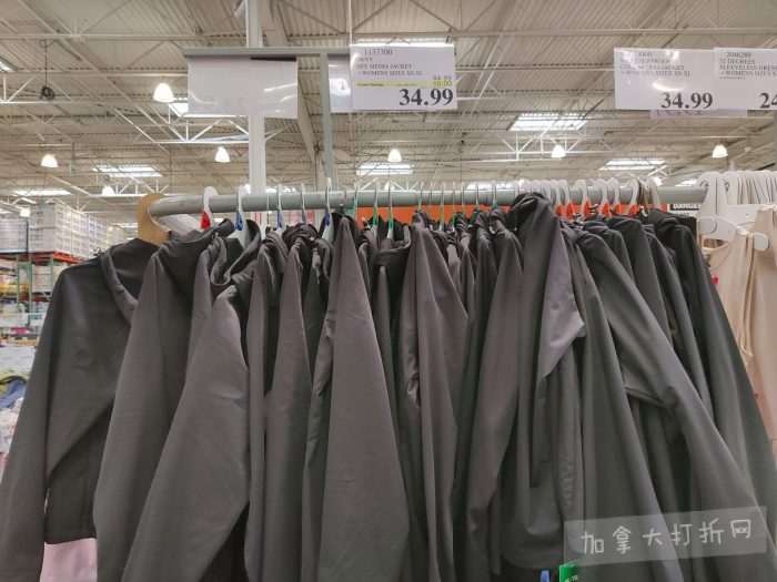 独家！【加东版】Costco店内实拍，有效期至5月3日！雅顿面霜.99、蜂蜜干果.49、花园水管.99、澳洲羊腿减、果树.99、可丽饼蛋糕.99、燕麦保湿乳.99、苹果汁.49！