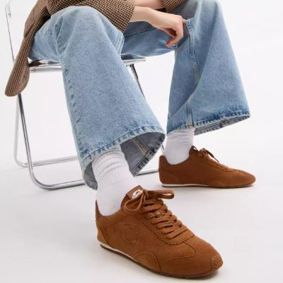 白菜价！Coach Outlet 男女时尚运动鞋、长短靴等2.6折起！入穆勒鞋、运动鞋！