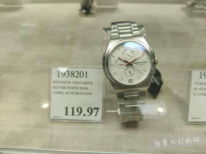 独家!【加东版】Costco店内实拍,有效期至5月17日!免费薅iPhone Air、网红芝麻酱.99、雅顿眼胶.99、冻三文鱼.99、哈根达斯.99、香蕉船防晒.99、水牙线.99、卫生巾.49!