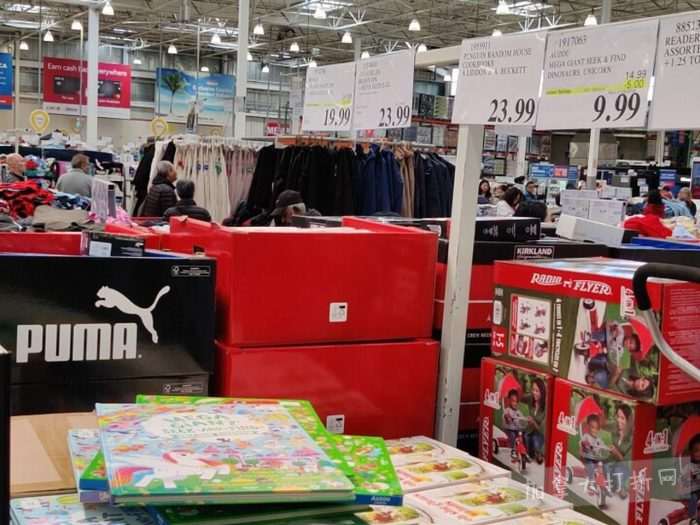 独家!【加东版】Costco店内实拍,有效期至5月17日!免费薅iPhone Air、网红芝麻酱.99、雅顿眼胶.99、冻三文鱼.99、哈根达斯.99、香蕉船防晒.99、水牙线.99、卫生巾.49!
