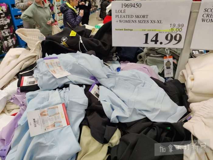 独家!【加东版】Costco店内实拍,有效期至5月17日!免费薅iPhone Air、网红芝麻酱.99、雅顿眼胶.99、冻三文鱼.99、哈根达斯.99、香蕉船防晒.99、水牙线.99、卫生巾.49!
