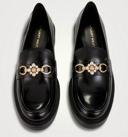  STUART WEITZMAN Socharming珍珠扣漆皮乐福鞋 299加元（原价 675加元，8码及以上）