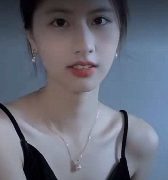 Swarovski Originally 水晶珍珠吊坠项链 104加元（官网原价 149加元）