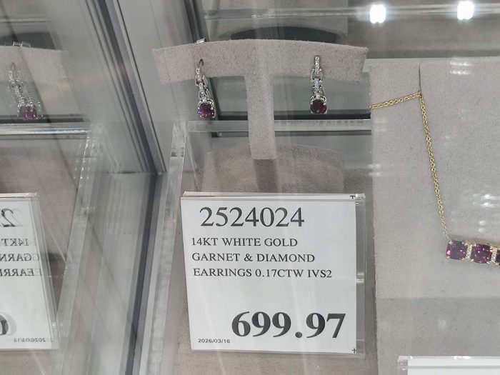 独家!【加东版】Costco店内实拍,有效期至5月24日!澳洲羊腿减、免费薅iPhone、雅顿眼胶.99、追觅扫地机器人9.99、鲜虾减、空气循环扇.99、护肝片.99、FIFA背包.99!